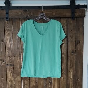 GAP Fresh Green V-Neck Tee